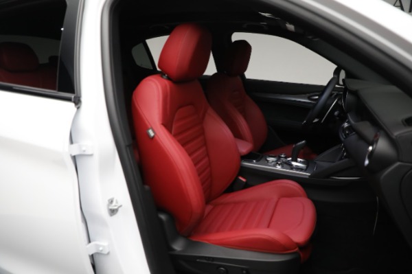 New 2024 Alfa Romeo Stelvio Veloce for sale Sold at Maserati of Greenwich in Greenwich CT 06830 25