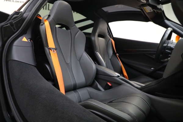 Used 2019 McLaren 720S for sale $209,900 at Maserati of Greenwich in Greenwich CT 06830 14