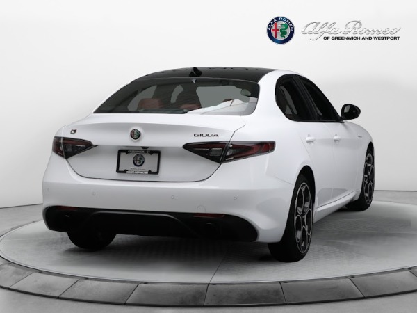 New 2024 Alfa Romeo Giulia Veloce for sale $55,060 at Maserati of Greenwich in Greenwich CT 06830 13