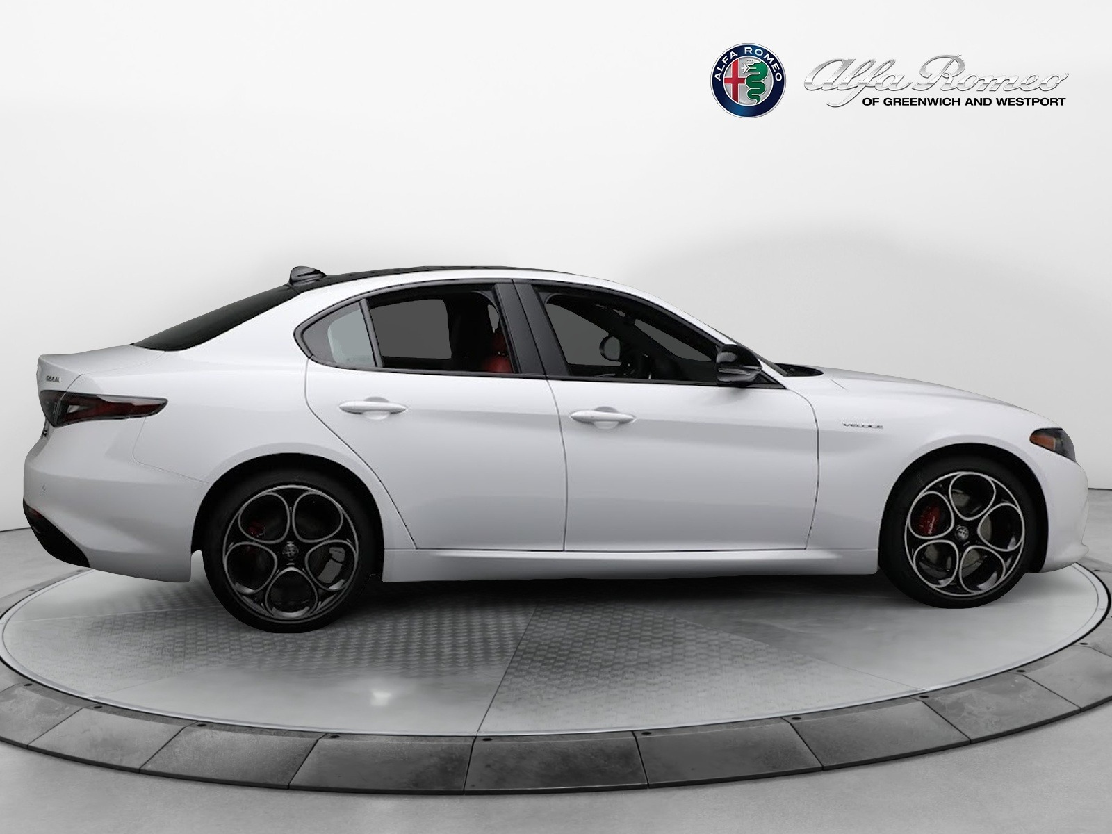 New 2024 Alfa Romeo Giulia Veloce 4dr Car in Omaha #AR240019
