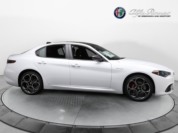 New 2024 Alfa Romeo Giulia Veloce for sale $55,060 at Maserati of Greenwich in Greenwich CT 06830 16