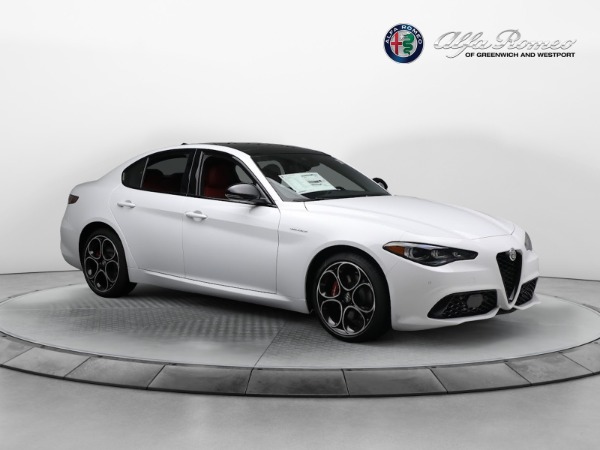 New 2024 Alfa Romeo Giulia Veloce for sale $55,060 at Maserati of Greenwich in Greenwich CT 06830 17