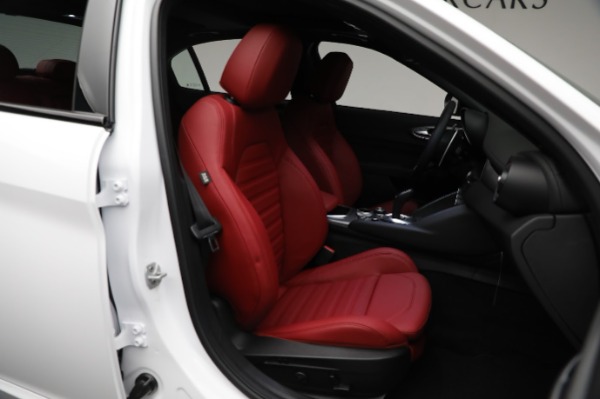 New 2024 Alfa Romeo Giulia Veloce for sale Sold at Maserati of Greenwich in Greenwich CT 06830 27