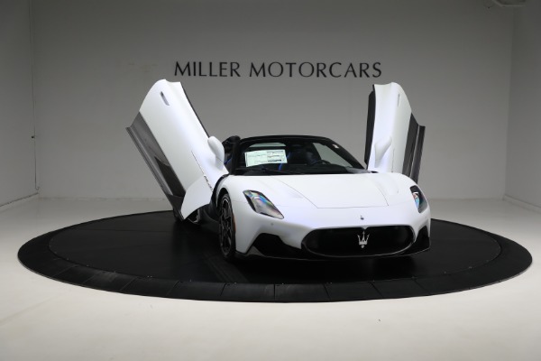 New 2023 Maserati MC20 Cielo for sale $332,095 at Maserati of Greenwich in Greenwich CT 06830 24