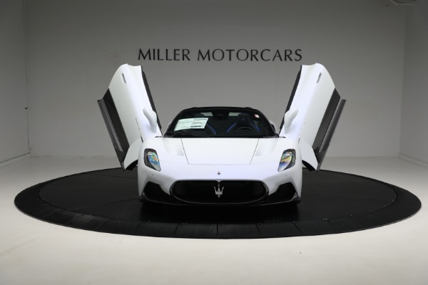 New 2023 Maserati MC20 Cielo for sale $332,095 at Maserati of Greenwich in Greenwich CT 06830 25