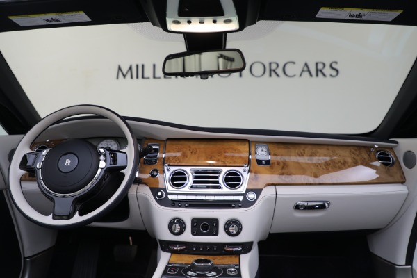 Used 2017 Rolls-Royce Dawn for sale Sold at Maserati of Greenwich in Greenwich CT 06830 4