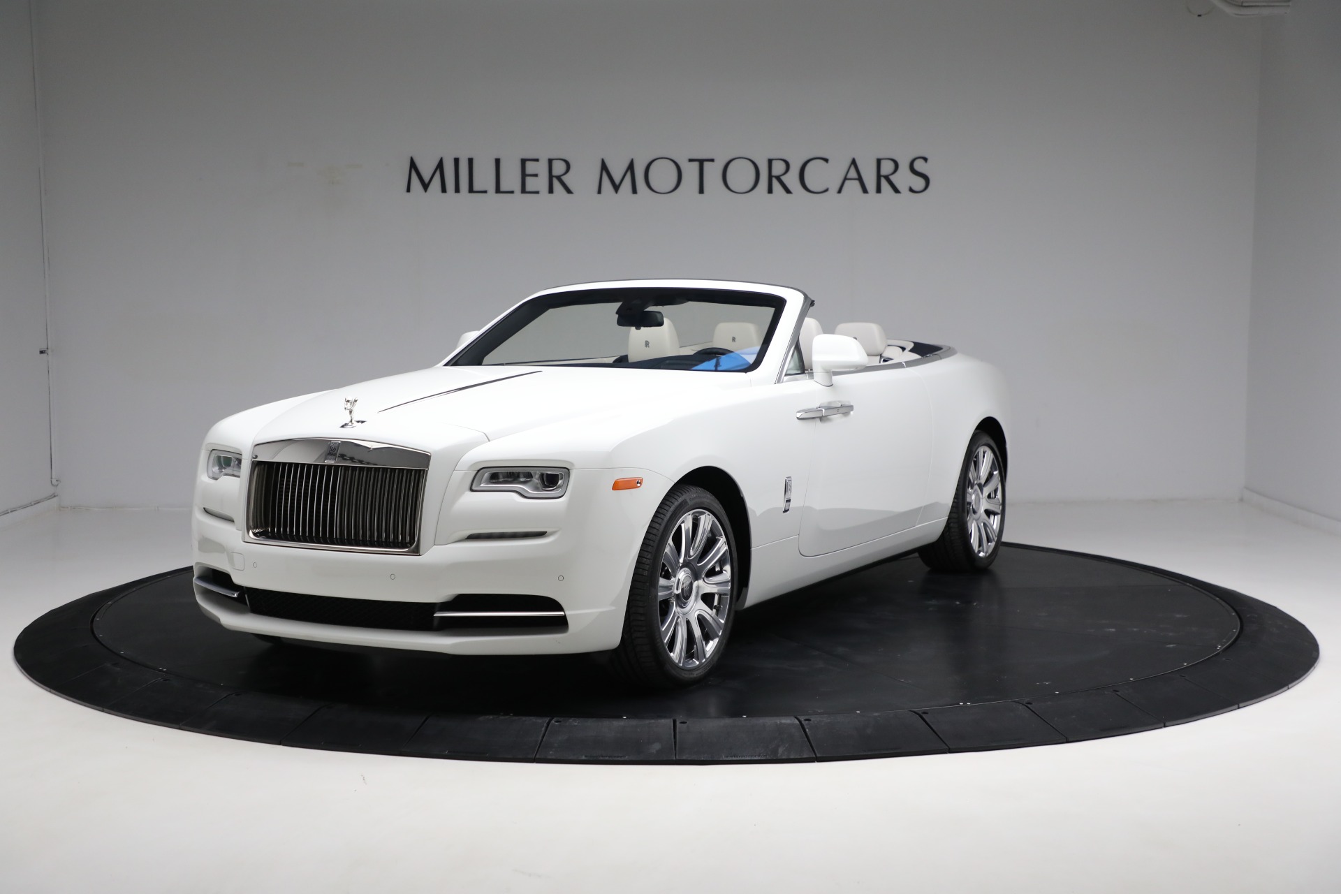 Used 2017 Rolls-Royce Dawn for sale Sold at Maserati of Greenwich in Greenwich CT 06830 1
