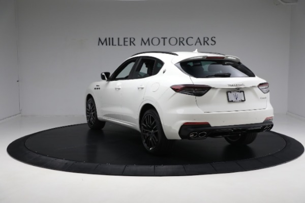 New 2024 Maserati Levante Modena Ultima for sale $122,195 at Maserati of Greenwich in Greenwich CT 06830 11