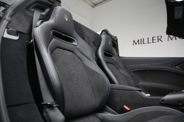 New 2023 Maserati MC20 Cielo for sale Sold at Maserati of Greenwich in Greenwich CT 06830 28