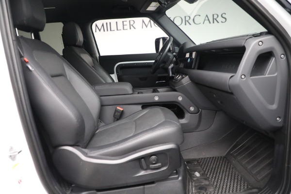 Used 2023 Land Rover Defender 90 X-Dynamic SE for sale Sold at Maserati of Greenwich in Greenwich CT 06830 20