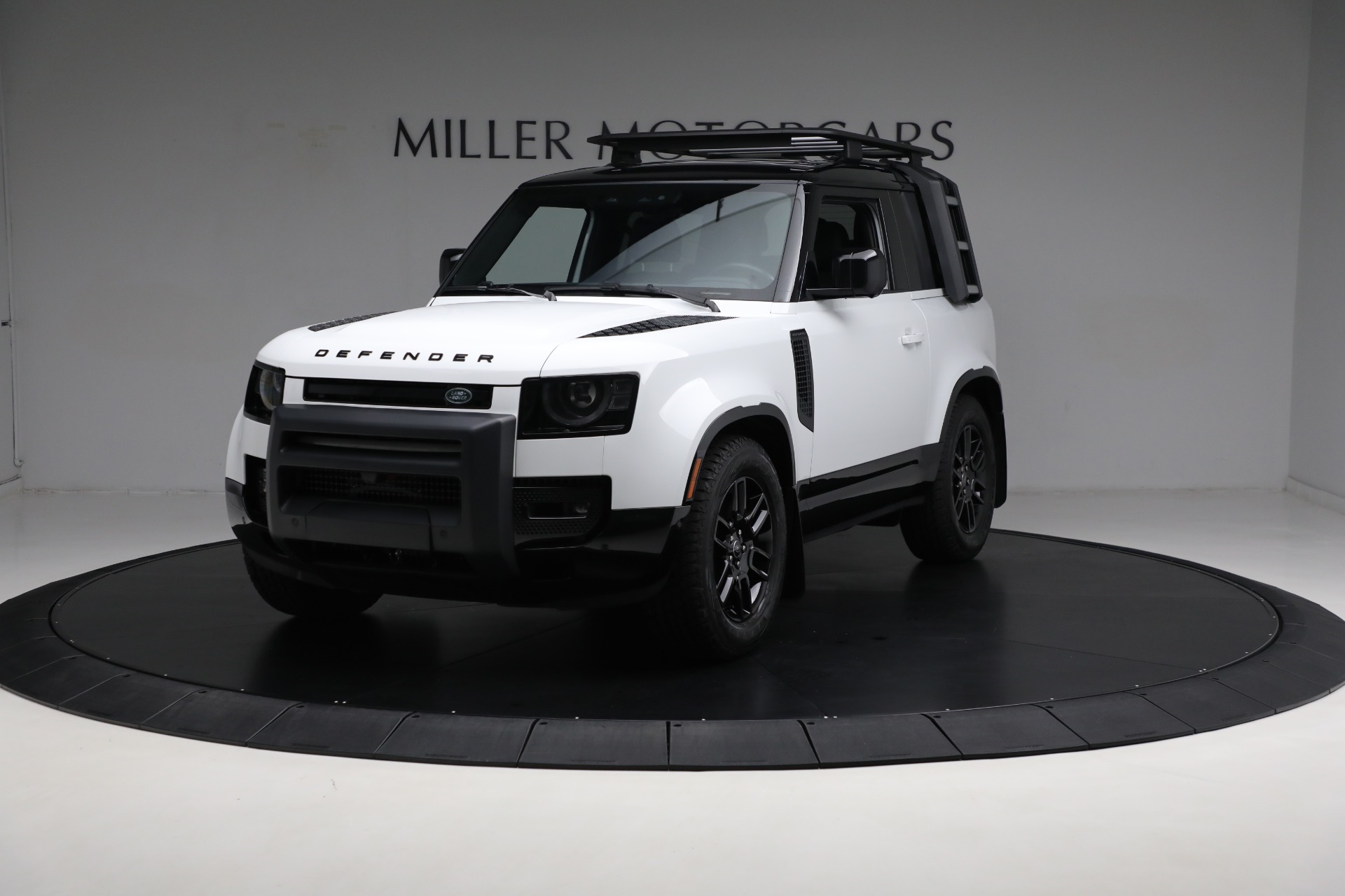 Used 2023 Land Rover Defender 90 X-Dynamic SE for sale Sold at Maserati of Greenwich in Greenwich CT 06830 1
