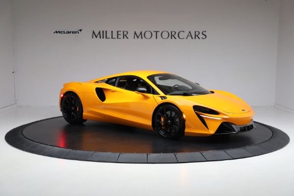 New 2024 McLaren Artura for sale $276,833 at Maserati of Greenwich in Greenwich CT 06830 10