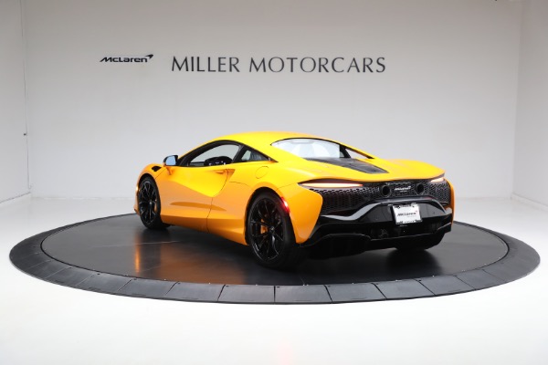 New 2024 McLaren Artura for sale $276,833 at Maserati of Greenwich in Greenwich CT 06830 5