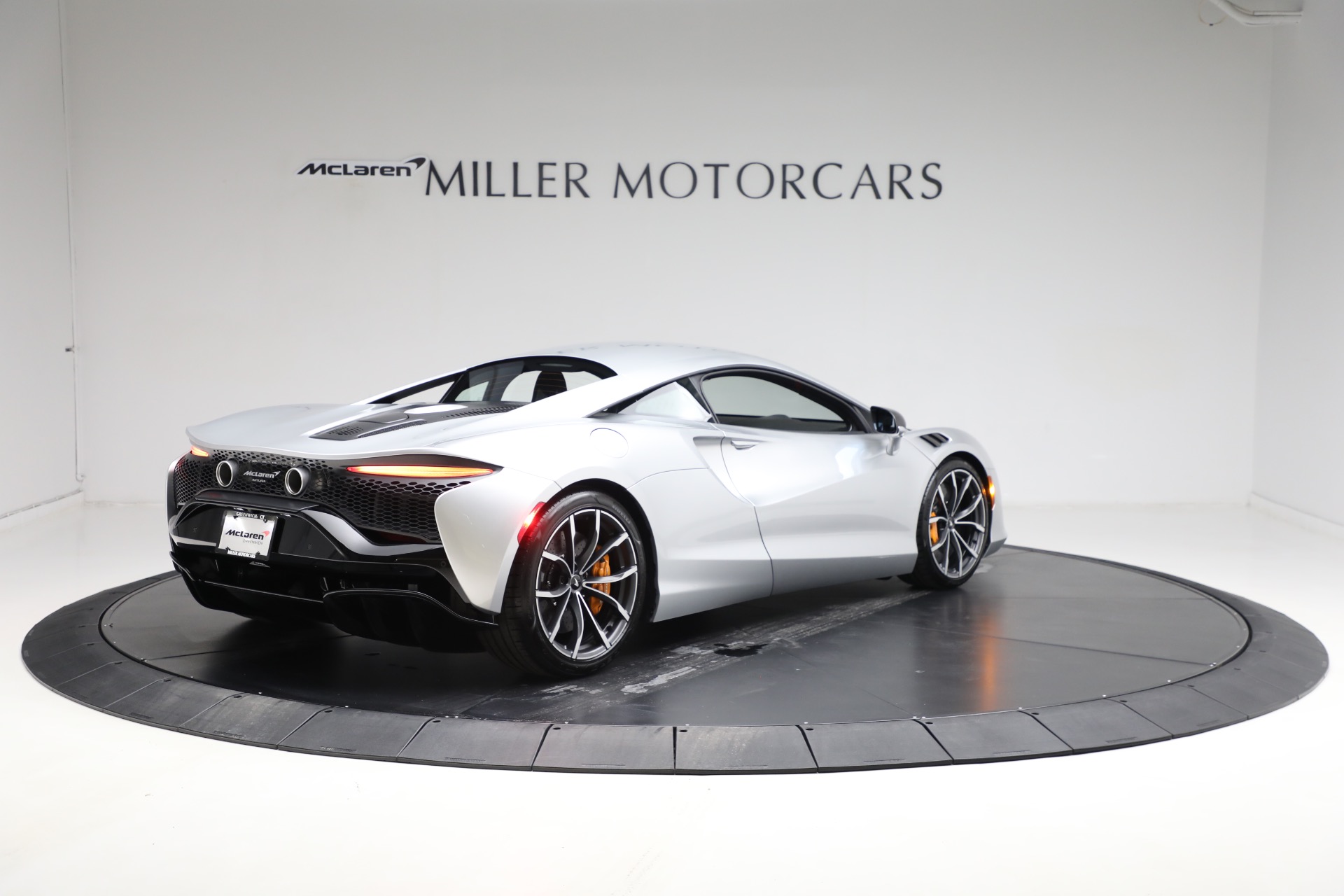 New 2024 McLaren Artura TechLux For Sale (Special Pricing