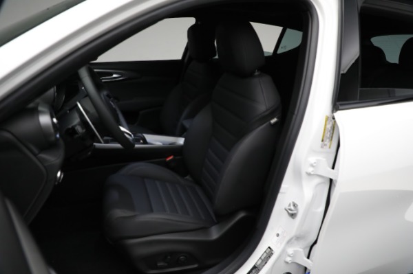 New 2024 Alfa Romeo Tonale Veloce for sale Sold at Maserati of Greenwich in Greenwich CT 06830 28