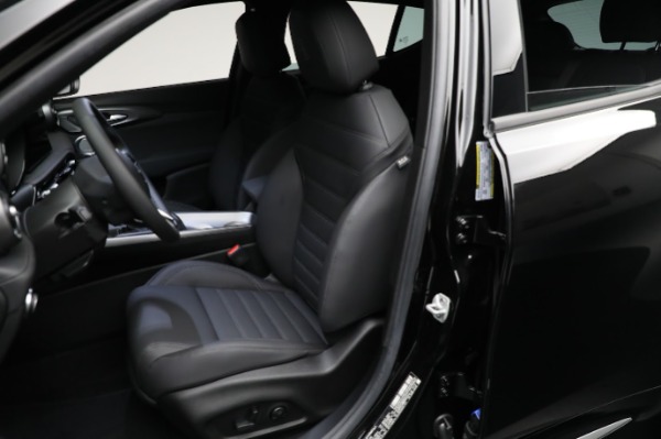New 2024 Alfa Romeo Tonale Ti for sale Sold at Maserati of Greenwich in Greenwich CT 06830 28