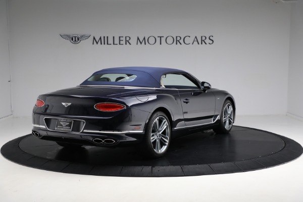 Used 2022 Bentley Continental GTC V8 for sale Sold at Maserati of Greenwich in Greenwich CT 06830 19