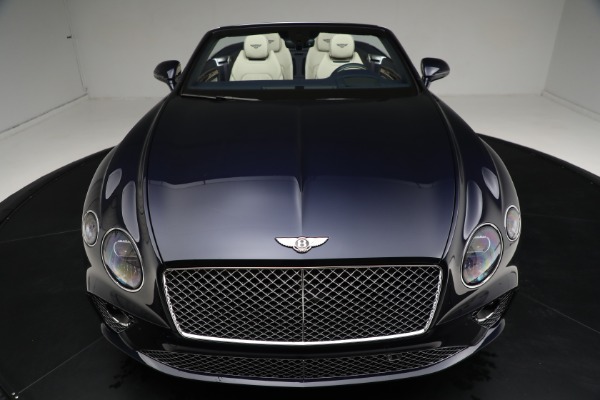 Used 2022 Bentley Continental GTC V8 for sale $239,900 at Maserati of Greenwich in Greenwich CT 06830 25