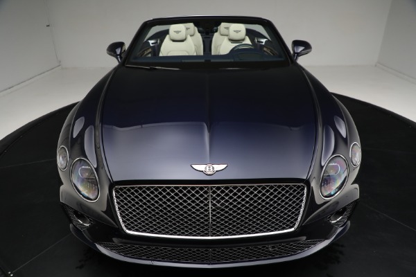 Used 2022 Bentley Continental GTC V8 for sale Sold at Maserati of Greenwich in Greenwich CT 06830 25