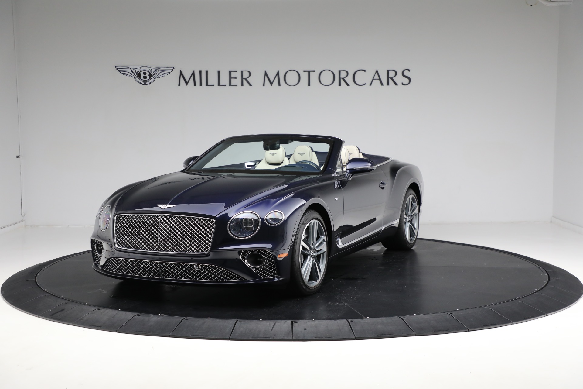 Used 2022 Bentley Continental GTC V8 for sale $239,900 at Maserati of Greenwich in Greenwich CT 06830 1