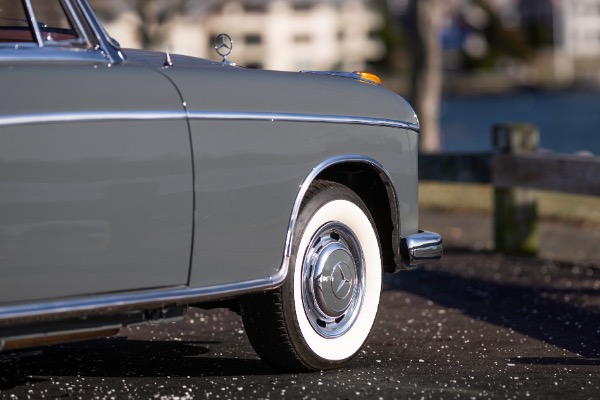 Used 1959 Mercedes Benz 220 S Ponton Cabriolet for sale $229,900 at Maserati of Greenwich in Greenwich CT 06830 11