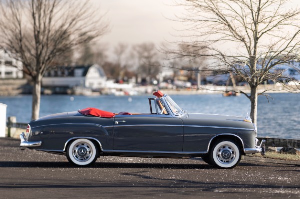 Used 1959 Mercedes-Benz 220 S Ponton Cabriolet for sale $189,900 at Maserati of Greenwich in Greenwich CT 06830 12