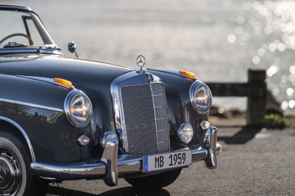 Used 1959 Mercedes Benz 220 S Ponton Cabriolet for sale $229,900 at Maserati of Greenwich in Greenwich CT 06830 14