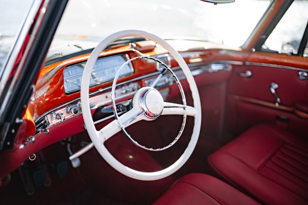 Used 1959 Mercedes-Benz 220 S Ponton Cabriolet for sale $189,900 at Maserati of Greenwich in Greenwich CT 06830 15