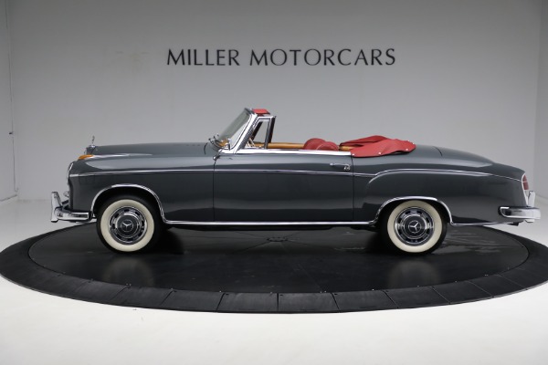 Used 1959 Mercedes Benz 220 S Ponton Cabriolet for sale $229,900 at Maserati of Greenwich in Greenwich CT 06830 27