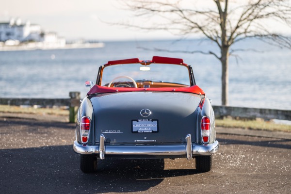 Used 1959 Mercedes-Benz 220 S Ponton Cabriolet for sale $189,900 at Maserati of Greenwich in Greenwich CT 06830 8