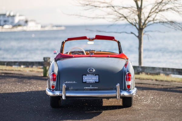 Used 1959 Mercedes Benz 220 S Ponton Cabriolet for sale $229,900 at Maserati of Greenwich in Greenwich CT 06830 8