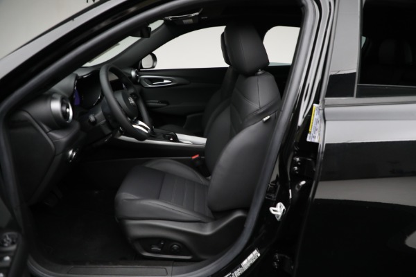 New 2024 Alfa Romeo Tonale Ti for sale Sold at Maserati of Greenwich in Greenwich CT 06830 27