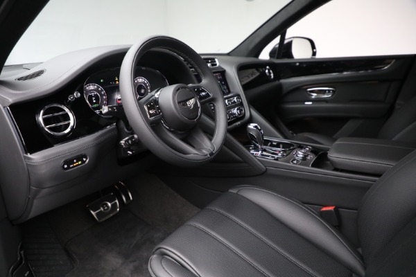 New 2024 Bentley Bentayga Hybrid for sale Sold at Maserati of Greenwich in Greenwich CT 06830 16