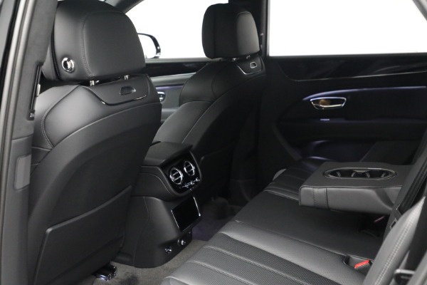 New 2024 Bentley Bentayga Hybrid for sale Sold at Maserati of Greenwich in Greenwich CT 06830 23