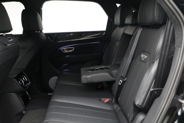 New 2024 Bentley Bentayga Hybrid for sale Sold at Maserati of Greenwich in Greenwich CT 06830 24