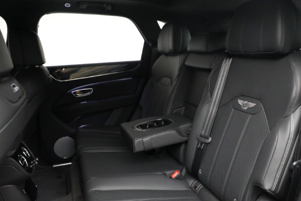 New 2024 Bentley Bentayga Hybrid for sale Sold at Maserati of Greenwich in Greenwich CT 06830 25