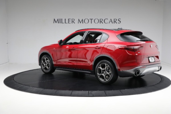 Used 2022 Alfa Romeo Stelvio Ti for sale $35,900 at Maserati of Greenwich in Greenwich CT 06830 10