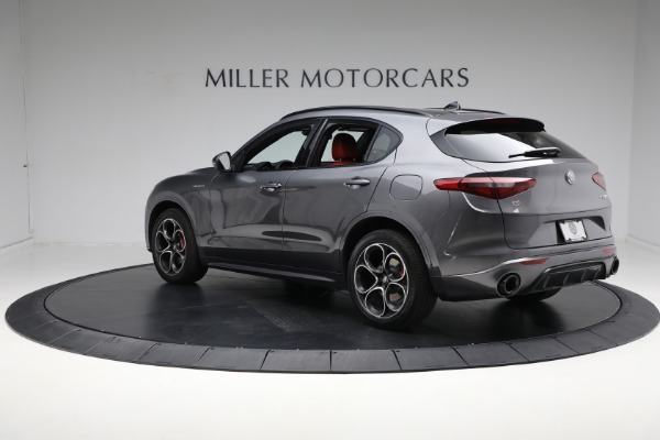 Used 2022 Alfa Romeo Stelvio Veloce for sale Sold at Maserati of Greenwich in Greenwich CT 06830 9
