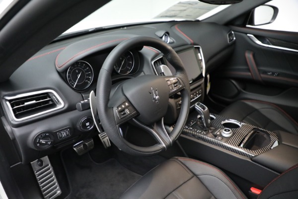 New 2024 Maserati Ghibli Modena Ultima Q4 for sale Sold at Maserati of Greenwich in Greenwich CT 06830 28