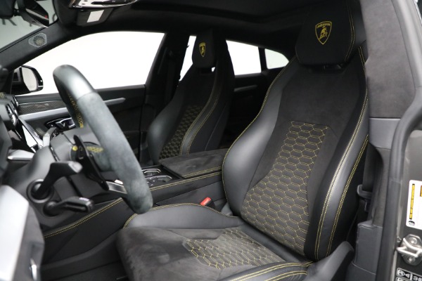 Used 2021 Lamborghini Urus for sale $212,900 at Maserati of Greenwich in Greenwich CT 06830 24