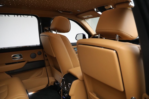 Used 2024 Rolls-Royce Cullinan for sale $329,900 at Maserati of Greenwich in Greenwich CT 06830 24