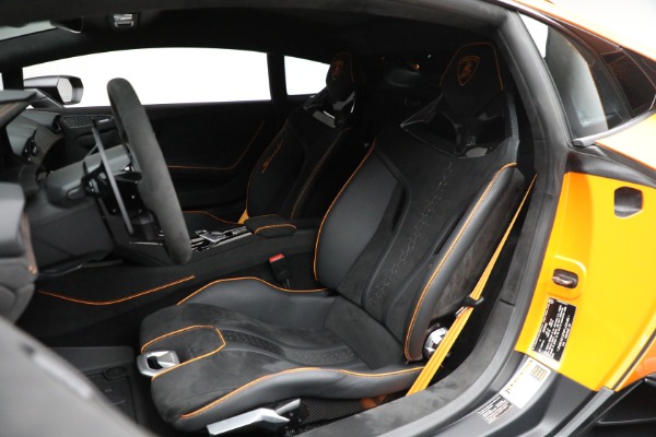 Used 2023 Lamborghini Huracan Sterrato for sale Sold at Maserati of Greenwich in Greenwich CT 06830 14