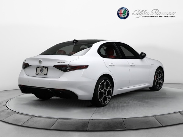 New 2024 Alfa Romeo Giulia Veloce for sale $55,060 at Maserati of Greenwich in Greenwich CT 06830 15