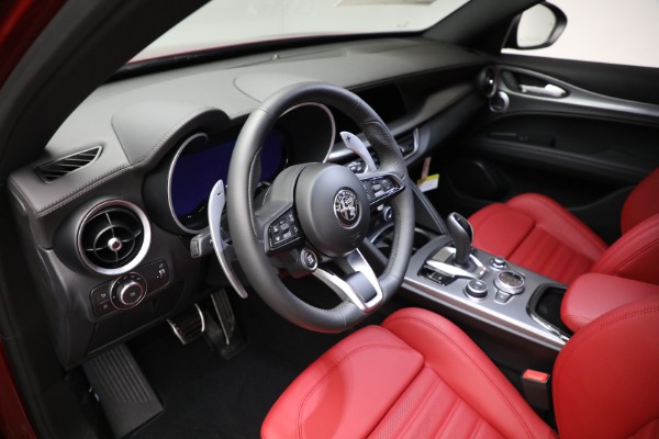 New 2024 Alfa Romeo Stelvio Veloce for sale Sold at Maserati of Greenwich in Greenwich CT 06830 28