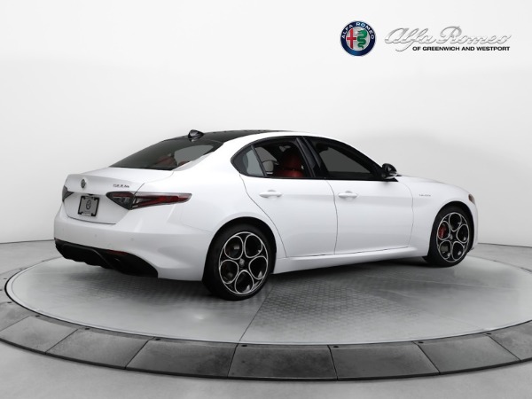 New 2024 Alfa Romeo Giulia Veloce for sale $55,060 at Maserati of Greenwich in Greenwich CT 06830 15