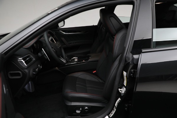 New 2024 Maserati Ghibli Modena Ultima Q4 for sale Sold at Maserati of Greenwich in Greenwich CT 06830 24
