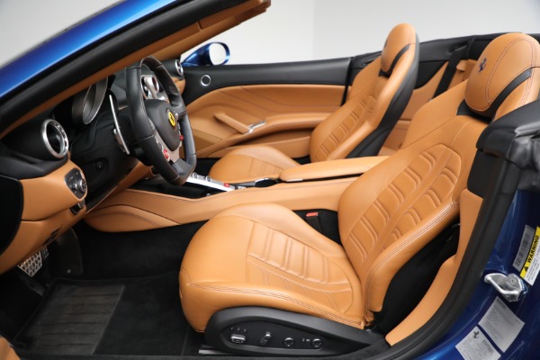 Used 2016 Ferrari California T for sale Sold at Maserati of Greenwich in Greenwich CT 06830 20
