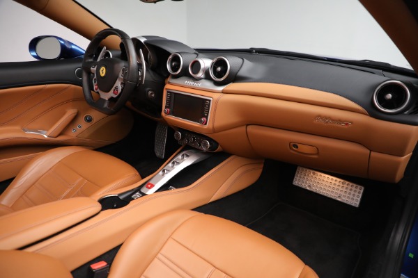 Used 2016 Ferrari California T for sale Sold at Maserati of Greenwich in Greenwich CT 06830 23
