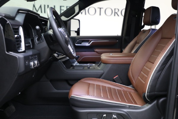 Used 2024 GMC Sierra 2500HD Denali Ultimate for sale Sold at Maserati of Greenwich in Greenwich CT 06830 12