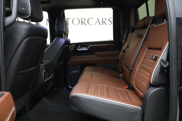 Used 2024 GMC Sierra 2500HD Denali Ultimate for sale Sold at Maserati of Greenwich in Greenwich CT 06830 16